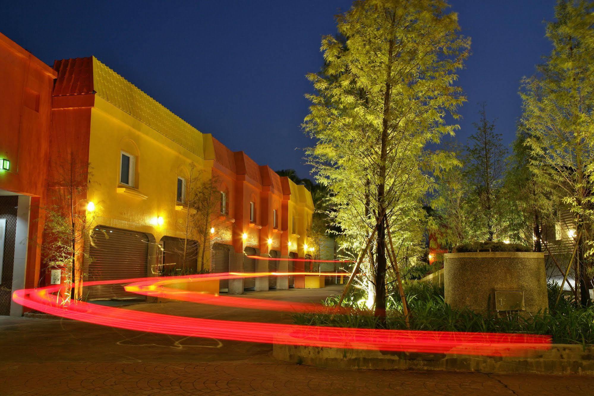 Chusha Motel Gongguan Bagian luar foto